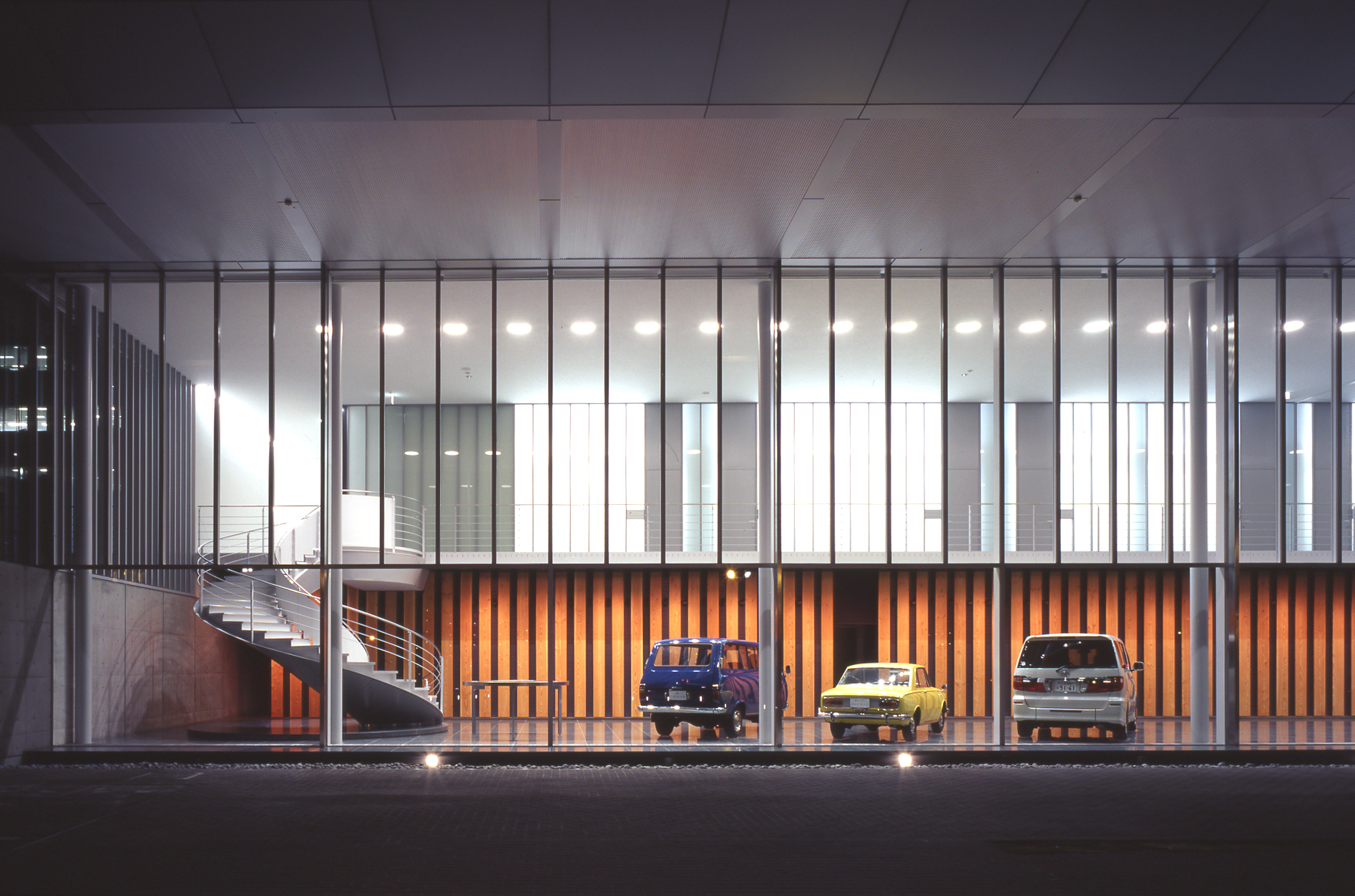 Toyota Auto Body　Development Center 2003　1st floor hall